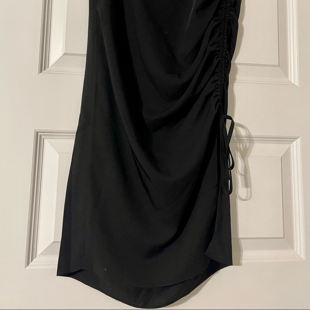 Black mid-length skirt with side tie 🖤